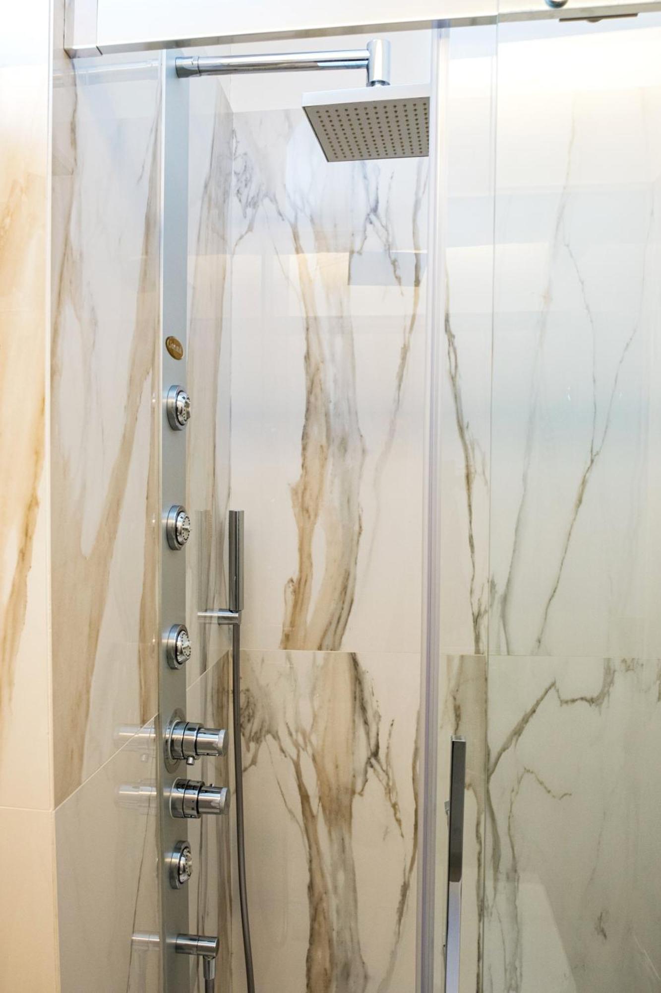 Manzoni 44 Suite มิลาน ภายนอก รูปภาพ
